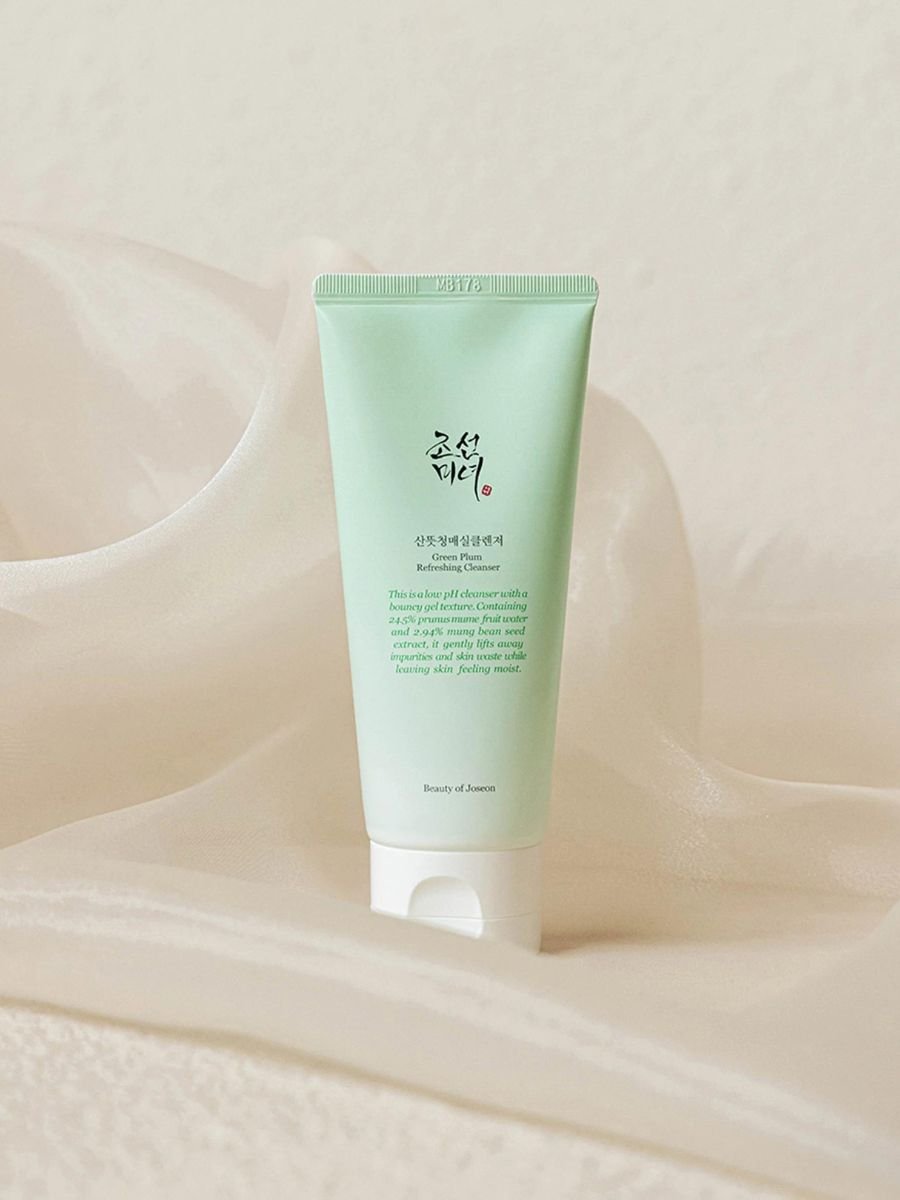Green Plum Refreshing Cleanser 100mL