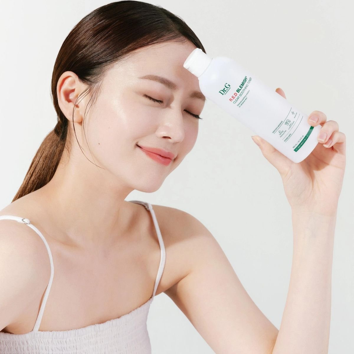 Red Blemish Clear Soothing Toner 300mL