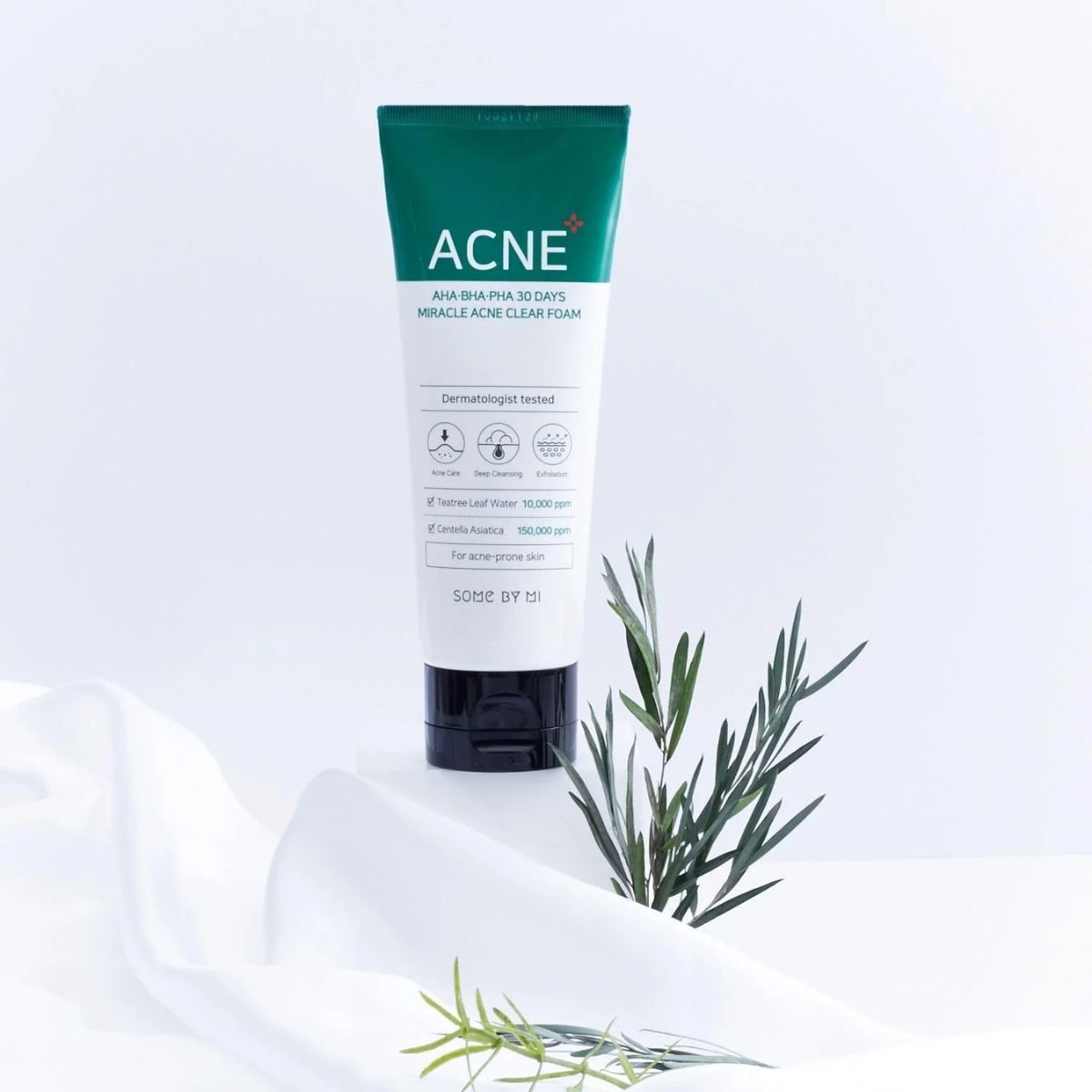 AHA BHA PHA 30 Days Miracle Foam 100mL
