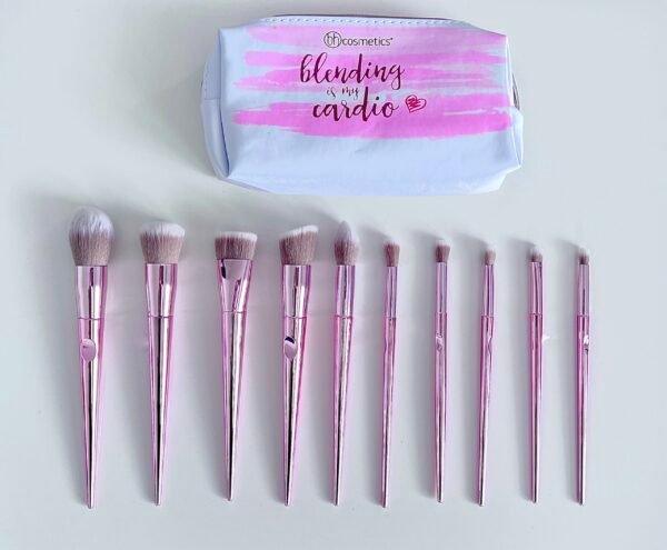 Set of 10 brushes